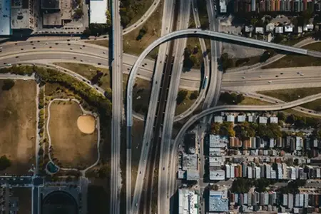 La primera autopista privada de la República Checa, la D4, se abrirá antes de Navidad. El director a Blesk: ¿Cuánto costó en miles de millones?