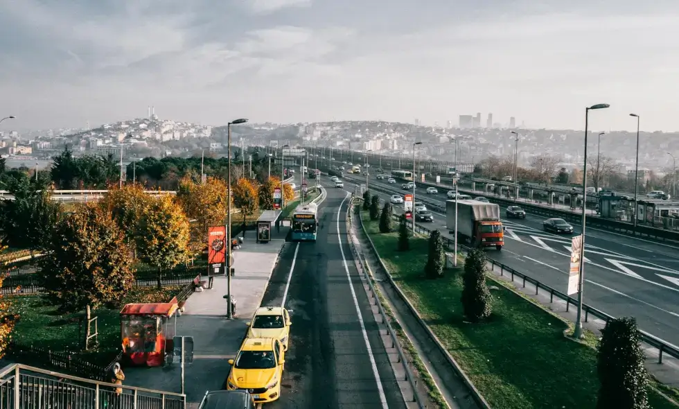 Trafiku rrugor sllovak: Përfitimet e blerjes online të vinjetës.