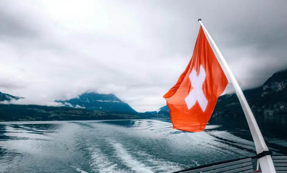 Autopistas en Suiza: experiencias, lugares de interés y información práctica sobre la compra de la viñeta